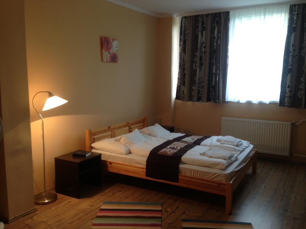 Vasvirag Hotel Celldömölk Rom bilde