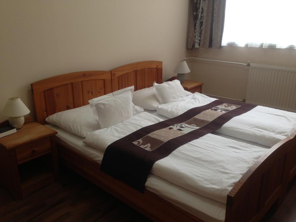 Vasvirag Hotel Celldömölk Rom bilde